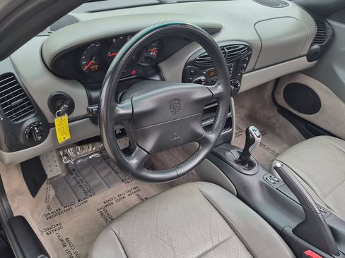 Used 2000 Porsche Boxster RWD image 11