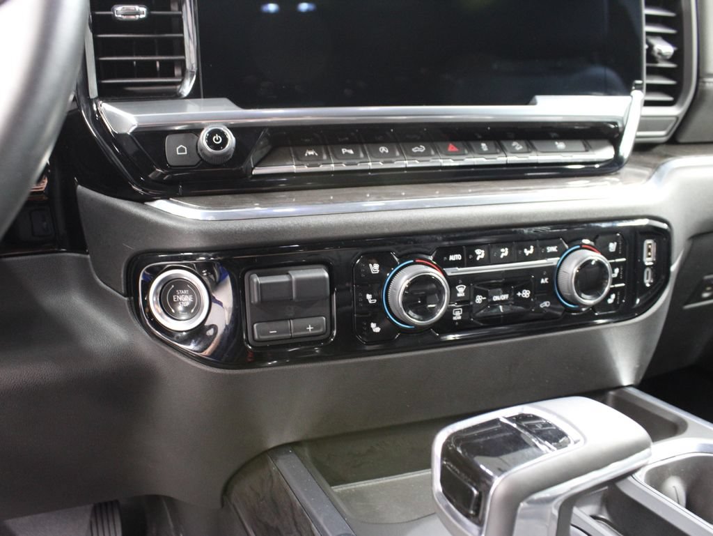 Used 2023 Chevrolet Silverado 1500 LTZ AWD/4WD image 63