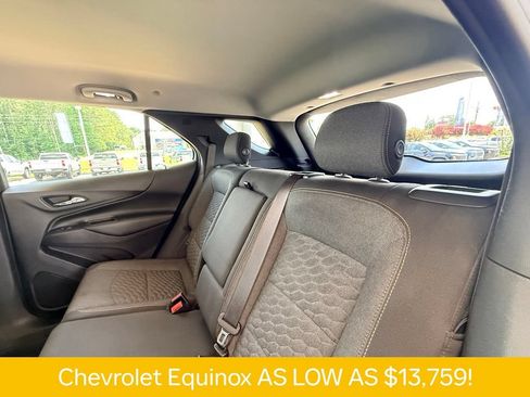 Used 2018 Chevrolet Equinox LT AWD/4WD image 16