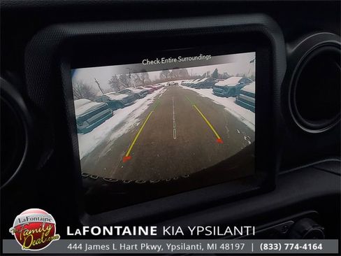 Used 2023 Jeep Wrangler Unlimited w/ Cold Weather Group image 21