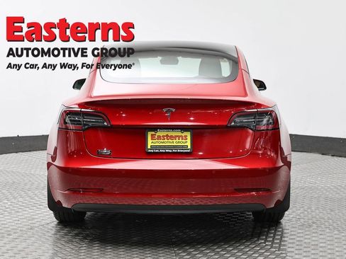 Used 2021 Tesla Model 3 Standard Range Plus image 6