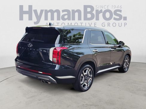 Used 2024 Hyundai Palisade SEL FWD image 3