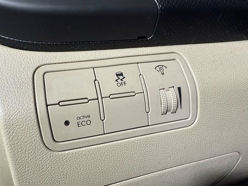 Used 2016 Hyundai Accent SE w/ Option Group 02 FWD image 16