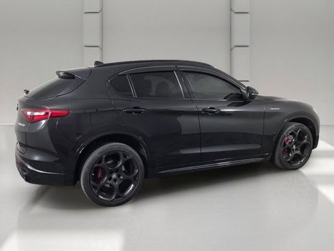Used 2022 Alfa Romeo Stelvio Veloce AWD/4WD image 5