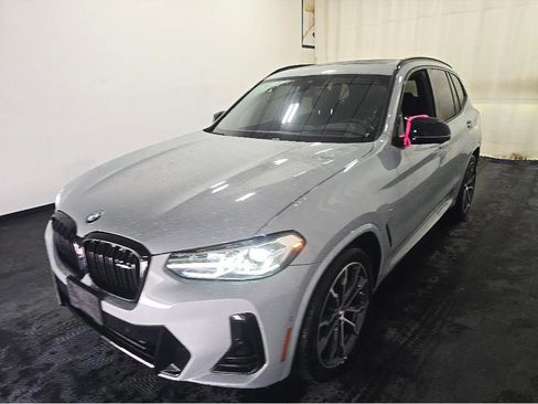 Used 2023 BMW X3 M40i AWD/4WD image 3