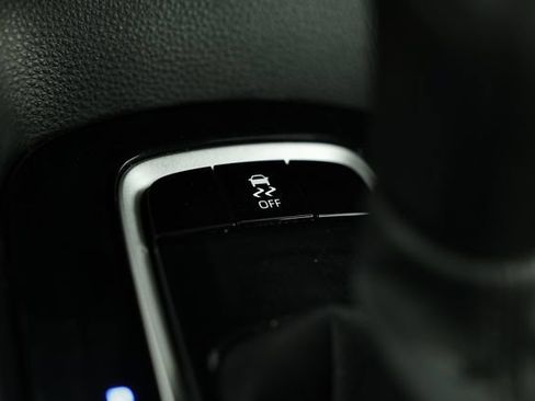 Used 2024 Toyota Corolla LE FWD image 39