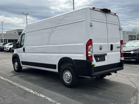 Used 2026 RAM ProMaster 2500 w/ Convenience Group FWD image 6