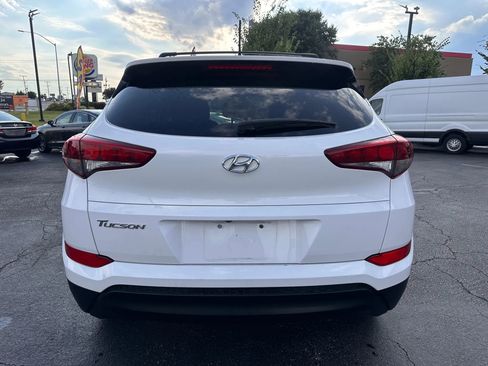 Used 2017 Hyundai Tucson SE image 6