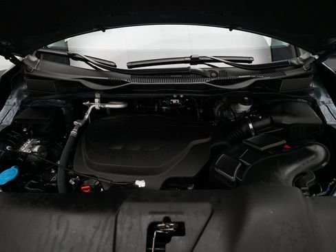 Certified 2025 Honda Odyssey Touring image 3