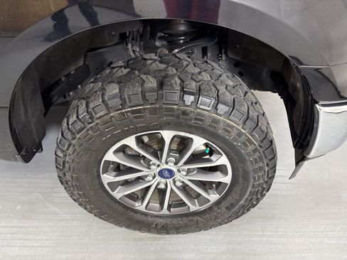 Used 2018 Ford F150 XLT w/ Trailer Tow Package AWD/4WD image 15