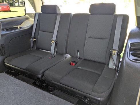 Used 2014 GMC Yukon SLE image 27