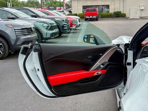 Used 2017 Chevrolet Corvette Grand Sport RWD image 26