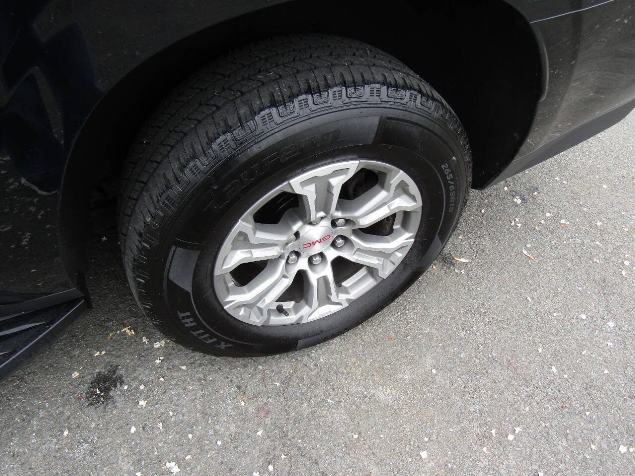 Used 2022 GMC Yukon XL SLE AWD/4WD image 32