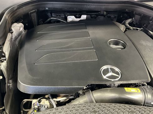 Used 2020 Mercedes-Benz GLC 300 4MATIC image 28