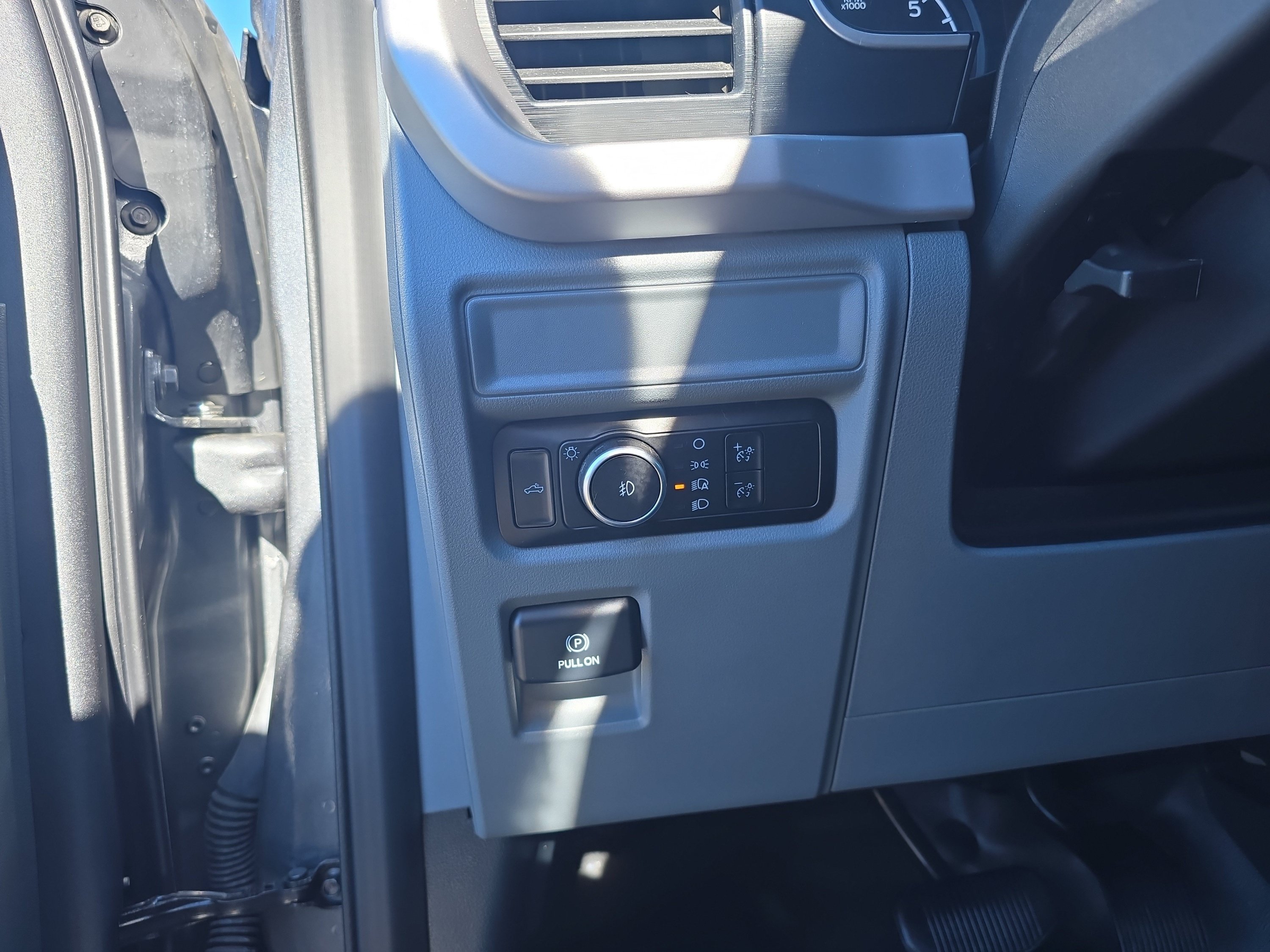Used 2023 Ford F150 XL w/ XL Chrome Appearance Package AWD/4WD image 15