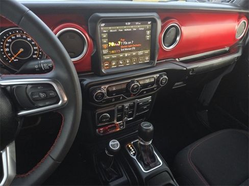 Used 2023 Jeep Gladiator Rubicon image 23