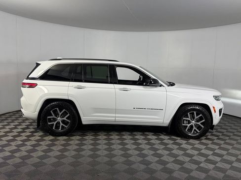 Certified 2022 Jeep Grand Cherokee Overland AWD/4WD image 6
