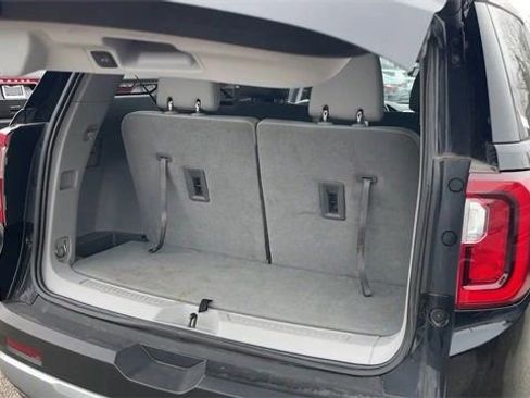 Used 2023 GMC Acadia SLT image 26