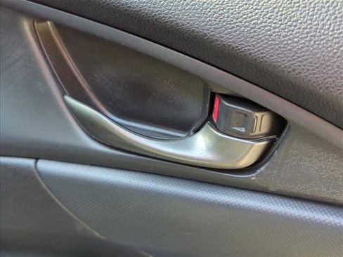 Used 2018 Honda Civic Sport image 23