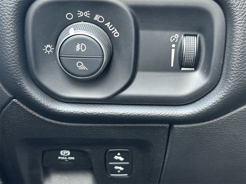 Used 2022 RAM 1500 Big Horn image 21