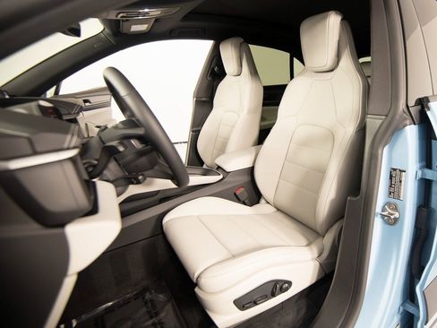 New 2025 Porsche Macan 4 Electric image 29