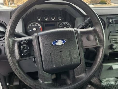 Used 2011 Ford F250 XL w/ XL Value Pkg image 18