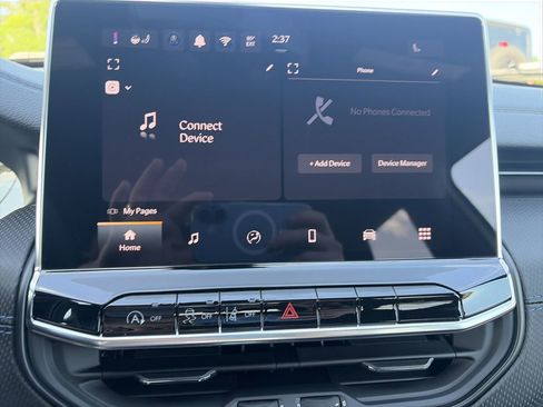 New 2026 Jeep Compass Latitude image 22