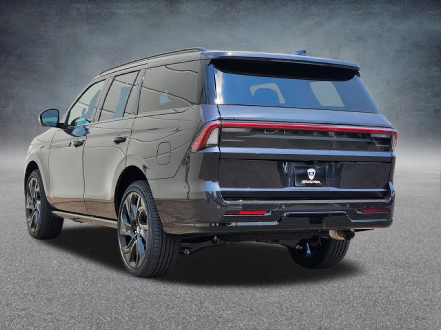 New 2027 Lincoln Navigator Reserve w/ Jet Appearance Package AWD/4WD image 5