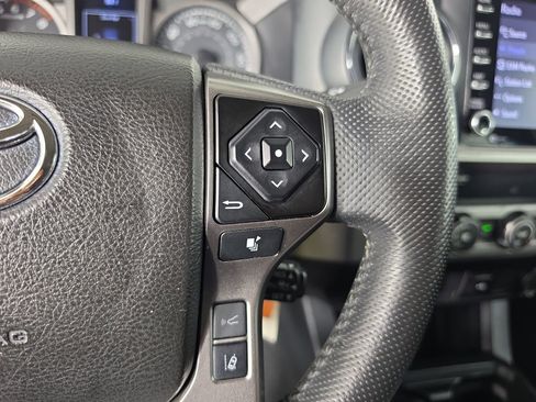 Used 2022 Toyota Tacoma SR5 w/ SR5 Appearance Package (SM) RWD image 19