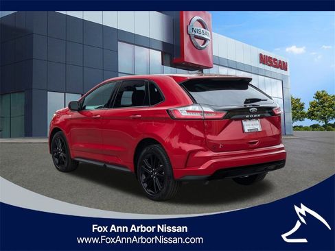 Used 2023 Ford Edge ST-Line image 3