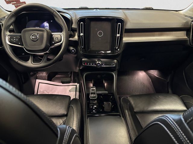 Used 2023 Volvo XC40 B5 Plus w/ Driver Assist Package AWD/4WD image 10