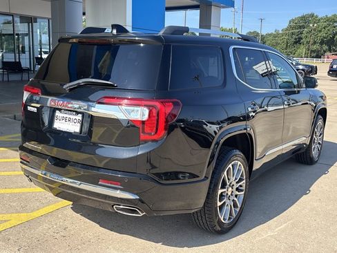 Used 2023 GMC Acadia Denali FWD image 3