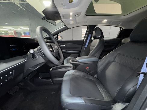 New 2026 Nissan Leaf Platinum+ w/ Cargo Package (Platinum+) FWD image 32