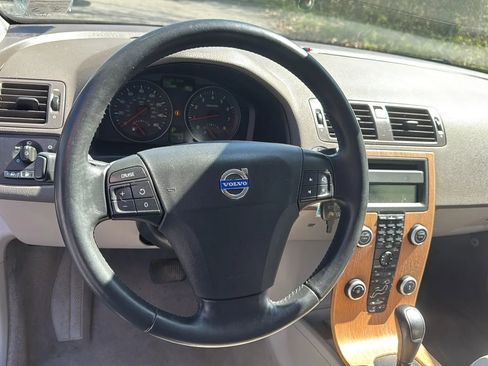 Used 2008 Volvo V50 2.4i image 9