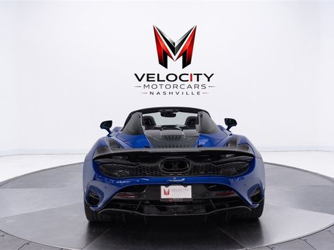 Used 2024 McLaren 750S Spider RWD image 16