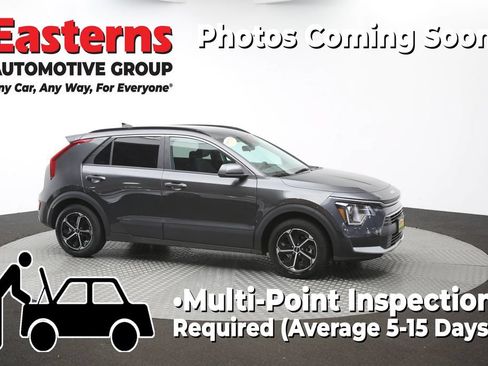 Used 2025 Kia Niro LX FWD image 45