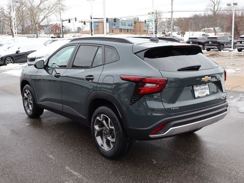 New 2026 Chevrolet Trax LT w/ Driver Confidence Package image 25