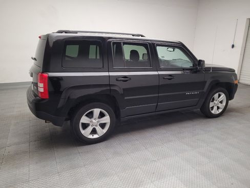 Used 2017 Jeep Patriot Latitude FWD image 10