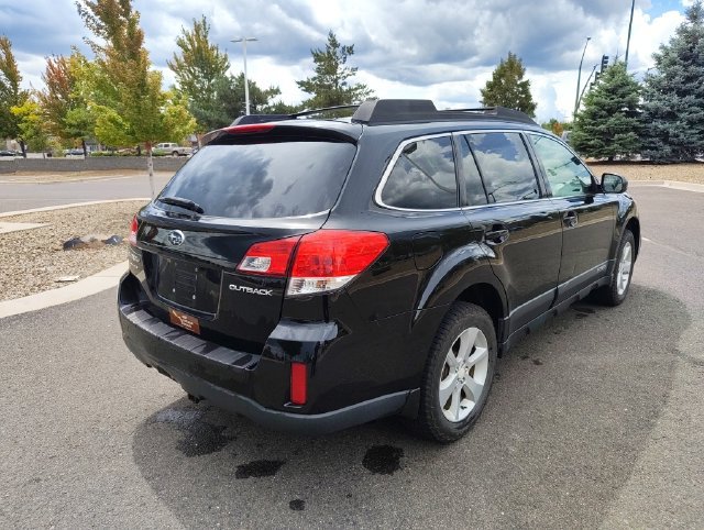 Used 2013 Subaru Outback 2.5i Premium w/ Popular Pkg 1B AWD/4WD image 3