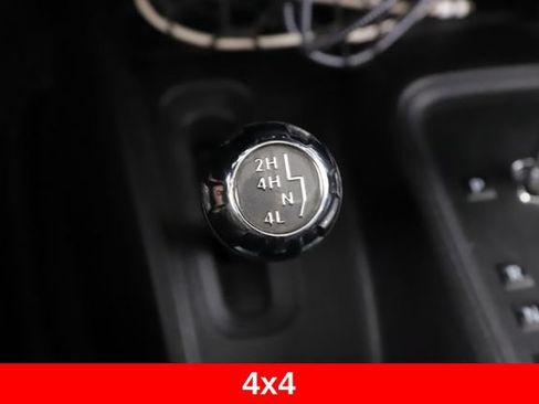 Used 2014 Jeep Wrangler Unlimited Sahara w/ Connectivity Group AWD/4WD image 5