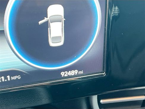 Used 2021 Hyundai Elantra SEL w/ Convenience Package image 10