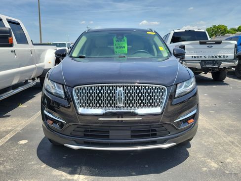 Used 2019 Lincoln MKC Reserve w/ MKC Climate Package AWD/4WD image 2
