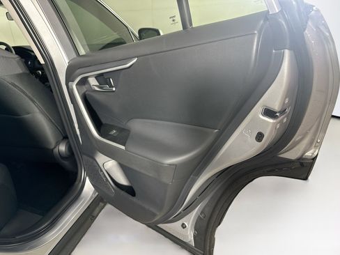 Used 2025 Toyota RAV4 XLE w/ Convenience Package image 30