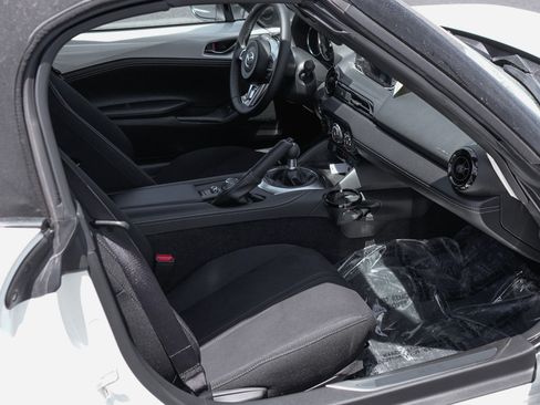 New 2026 MAZDA MX-5 Miata Club w/ Appearance Package RWD image 30