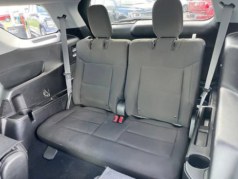 Used 2020 Ford Explorer XLT w/ Comfort Package AWD/4WD image 9