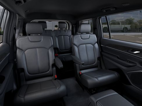 New 2026 Jeep Grand Cherokee L Limited AWD/4WD image 41