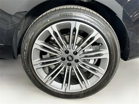 New 2025 Land Rover Range Rover SE image 28