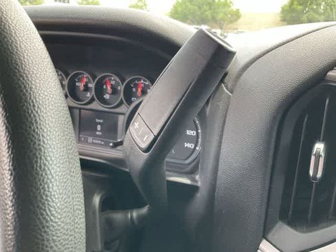 Used 2022 Chevrolet Silverado 1500 Custom Trail Boss AWD/4WD image 24