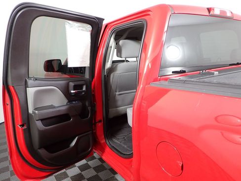 Used 2018 Chevrolet Silverado 1500 Custom w/ Custom Convenience Package RWD image 33