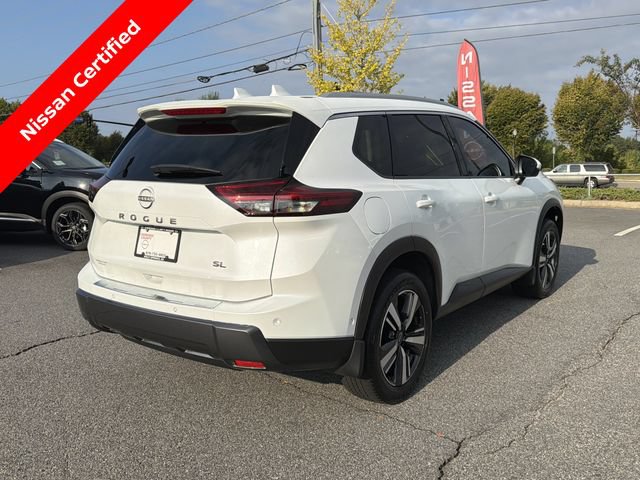 Certified 2025 Nissan Rogue SL w/ Tech Package FWD image 3